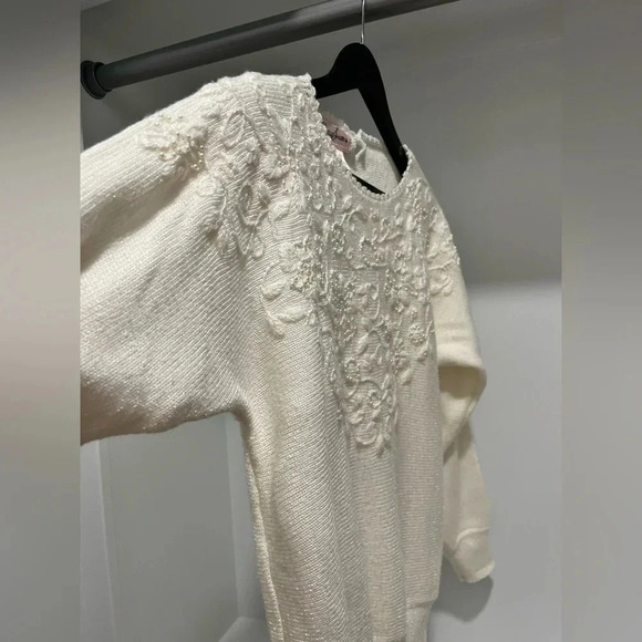 Vintage • Jaclyn Smith ivory Beaded Embroidered Sweater womens size small - Picture 2 of 11